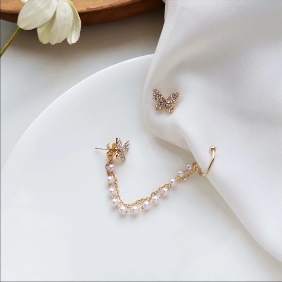 "Fluttering Free" Butterfly Diamond Cuff Stud Gold Silver Dainty Pearl Earrings - Picture 6 of 12